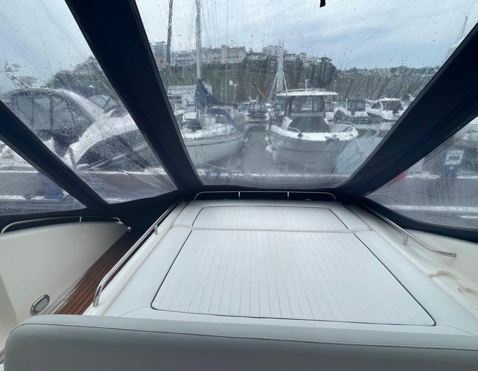 Boat Accommodation Ltd Торки Екстериор снимка